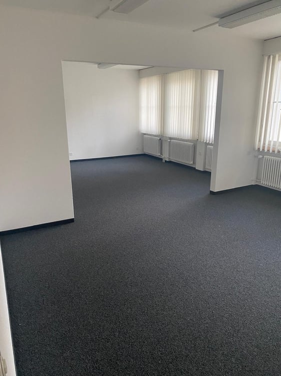 Attraktive Bürofläche an zentralster Lage in Reinach 3