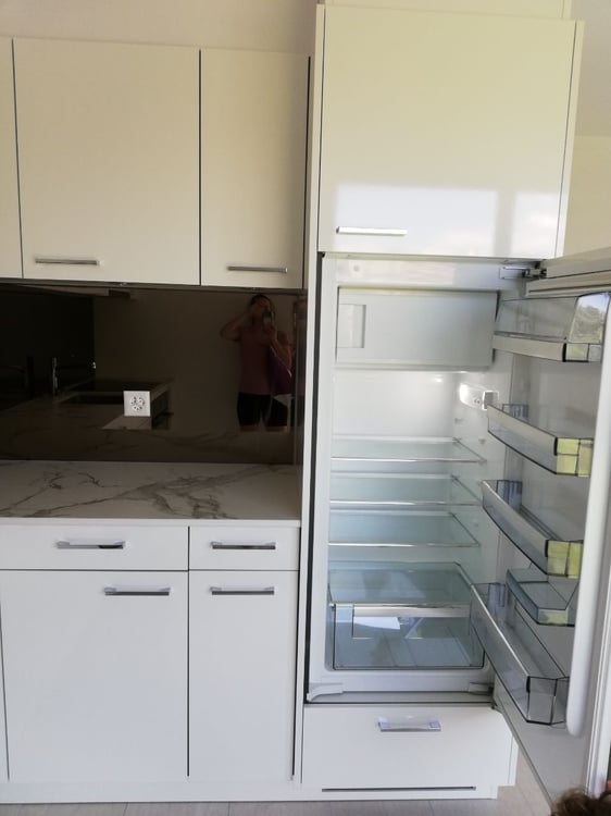 Appartement moderne de 1.5 pièces avec balcon et terrasse à Sion 3