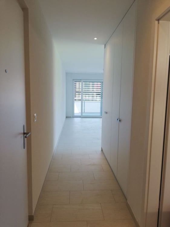 Appartement moderne de 1.5 pièces avec balcon et terrasse à Sion 7