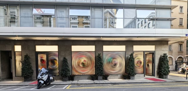 A louer: Genève Mont-Blanc - Superbe Arcade d'angle, 7 vitrines, 2 entrées clients 1