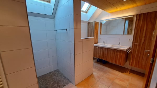 Gepflegtes Einfamilienhaus mit grossem Schopf und Photovoltaikanlage in Sennwald 8