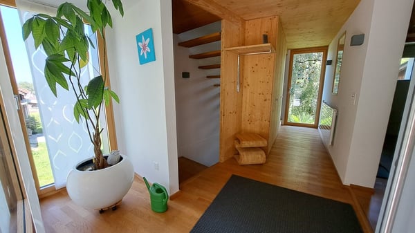 Gepflegtes Einfamilienhaus mit grossem Schopf und Photovoltaikanlage in Sennwald 4