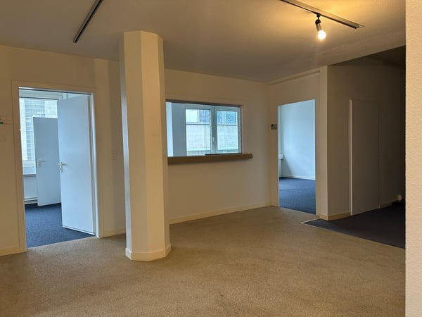 Gewerbe / Büro / Lager Köniz bei Bern 3