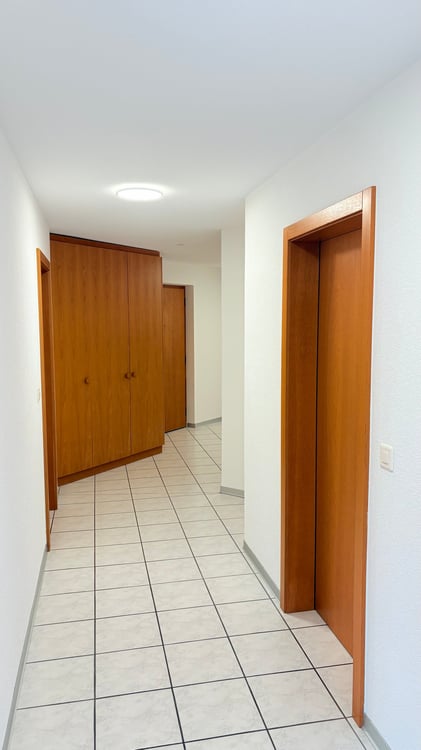 Grosszügige 1.5-Zimmer-Wohnung mit Balkon und schöner Aussicht in Ried-Brig 15