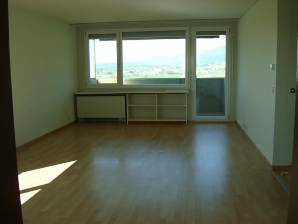 Grosszügige 2-Zimmer-Wohnung mit Aussicht in Bettlach 2