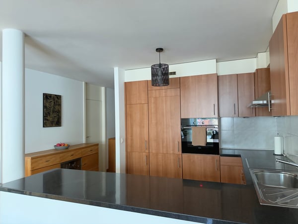 ✨ Rare à Lausanne : spacieux 1.5 pièces avec vue lac 4