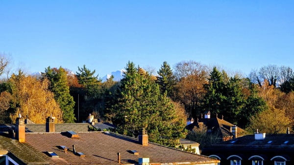 Total sanierte 1.5-Zimmer-Dachwohnung mit Fernblick auf Stadt und Berge in Bern-Kirchenfeld 5