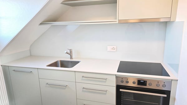 Total sanierte 1.5-Zimmer-Dachwohnung mit Fernblick auf Stadt und Berge in Bern-Kirchenfeld 18