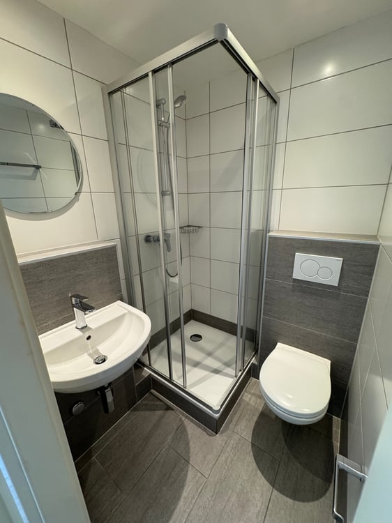 Studio rénové avec vue sur le lac – Au cœur de Lausanne 5