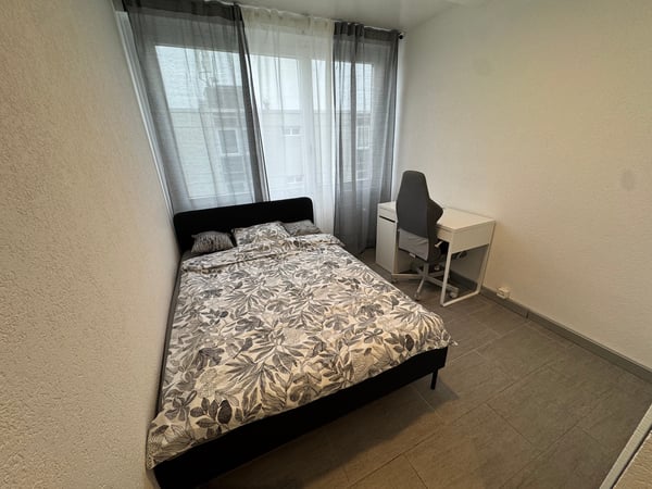 Studio rénové avec vue sur le lac – Au cœur de Lausanne 1