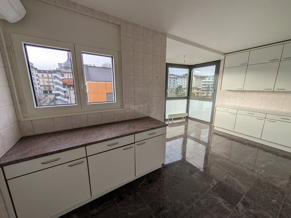 Au coeur de Fribourg, appartement spacieux 1.5 pièces avec terrasse 6