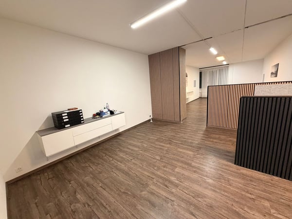 Moderne 1.5-Zimmer Büroräume in Steinhausen 4