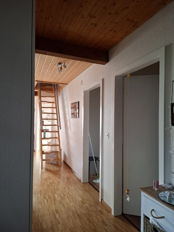 Charmante 1.5-Zimmer-Dachwohnung in ruhiger Lage in Niederbipp 7