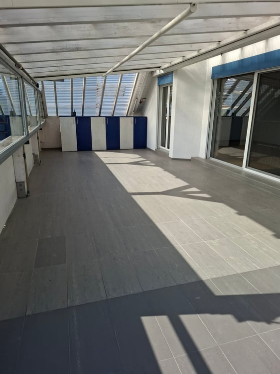 Grosszügige 1.5-Zimmer-Dachwohnung mit Bergblick in Marbach 5