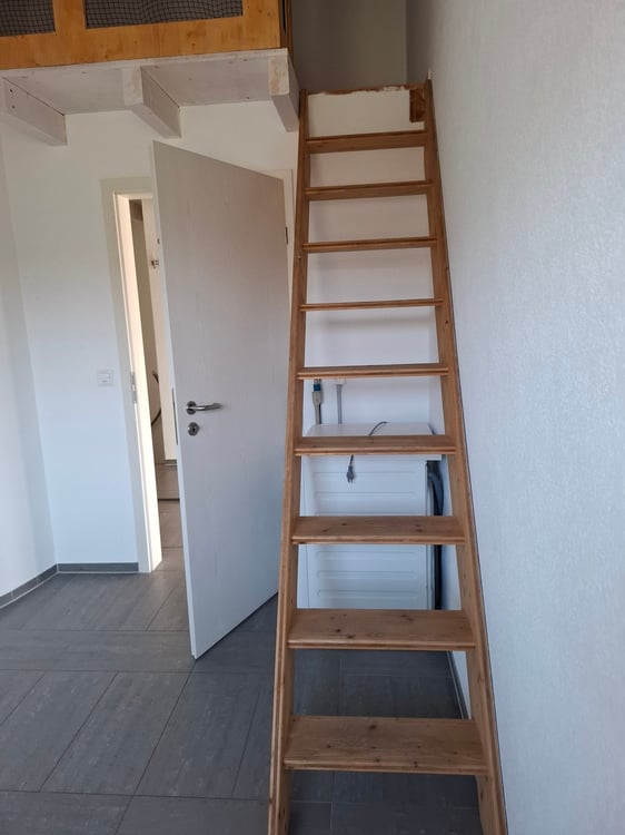 Grosszügige 1.5-Zimmer-Dachwohnung mit Bergblick in Marbach 15
