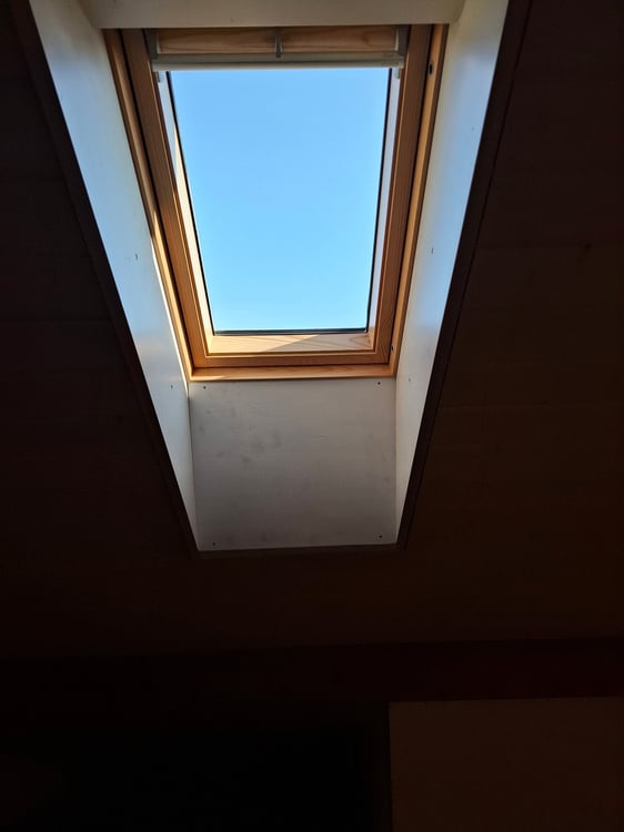 Grosszügige 1.5-Zimmer-Dachwohnung mit Bergblick in Marbach 23