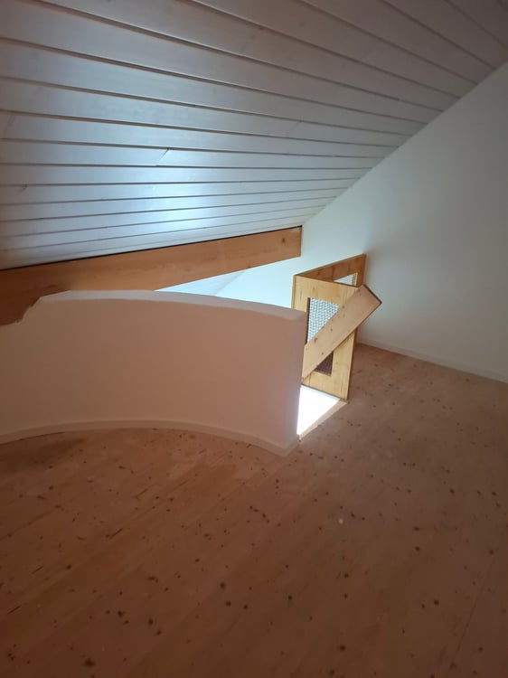 Grosszügige 1.5-Zimmer-Dachwohnung mit Bergblick in Marbach 34