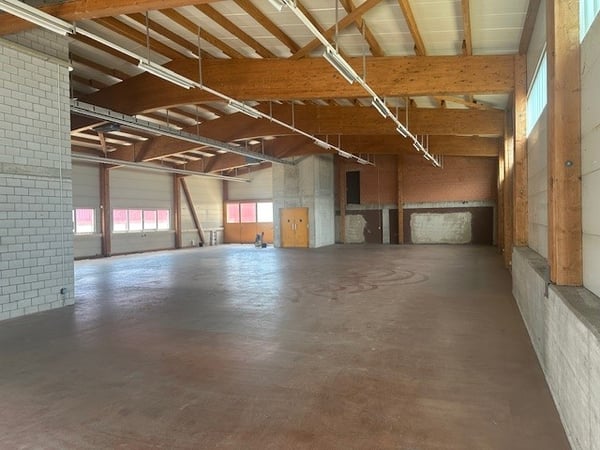 Vielseitige Gewerbe/Industrieimmobilie in Niederönz zu vermieten 6