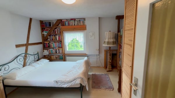 Sehr schönes Bauernhaus (ca. 1.325 m² Grund) plus Top-Baugrund mit ca. 2.303 m² inkl. Bauvorbescheid 27