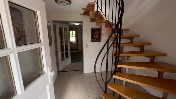 Sehr schönes Bauernhaus (ca. 1.325 m² Grund) plus Top-Baugrund mit ca. 2.303 m² inkl. Bauvorbescheid 28