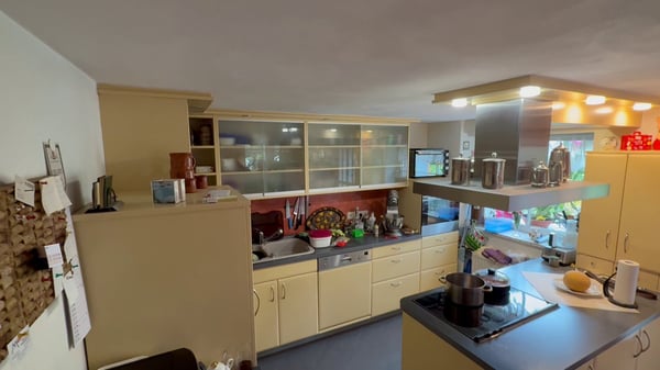 Sehr schönes Bauernhaus (ca. 1.325 m² Grund) plus Top-Baugrund mit ca. 2.303 m² inkl. Bauvorbescheid 18