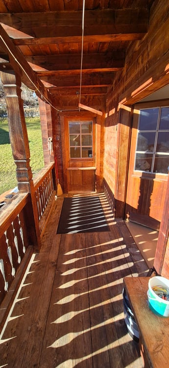 Charmante 1-Zimmer-Wohnung mit Kamin in historischem Gebäude 4