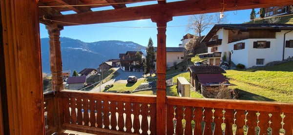 Charmante 1-Zimmer-Wohnung mit Kamin in historischem Gebäude 5