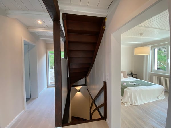 Charmantes 1.5-Zimmer-Einfamilienhaus mit Aussicht in Lampenberg zu vermieten 3