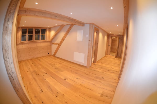 Charmante 1.5-Zimmer-Dachwohnung in historischem Gebäude 4