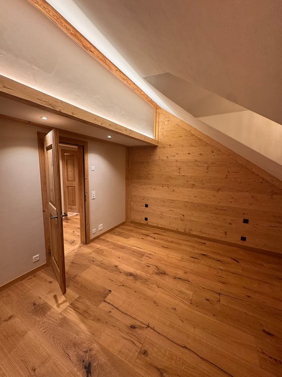 Charmante 1.5-Zimmer-Dachwohnung in historischem Gebäude 10