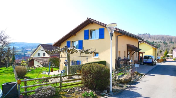 Magnifique villa individuelle de 6,5 pièces à La Sarraz 1