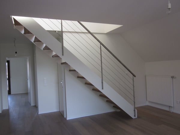 Charmante 4 Zimmer Maisonette Wohnung mit grossem Sonnenbalkon 7