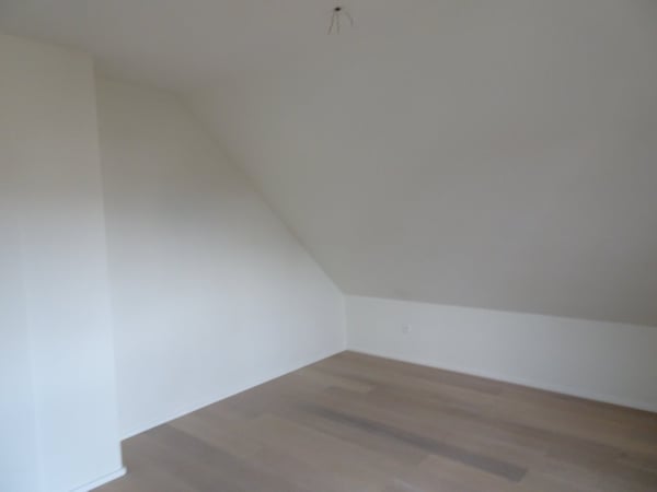 Charmante 4 Zimmer Maisonette Wohnung mit grossem Sonnenbalkon 15