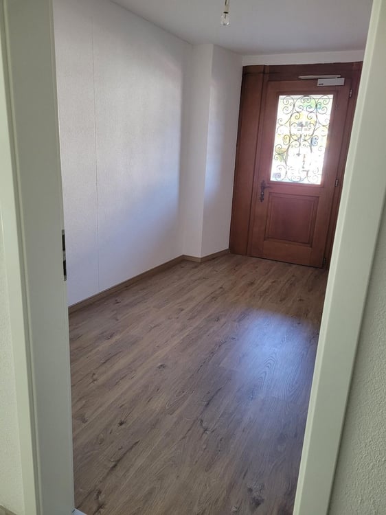 Appartement terrasse de 3.5 pièces à louer à Val Terbi 3