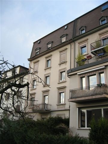Mehrfamilienhaus mit 6 Wohnungen und exklusiven Dachterrassen im Zentrum von Biel zu verkaufen 3
