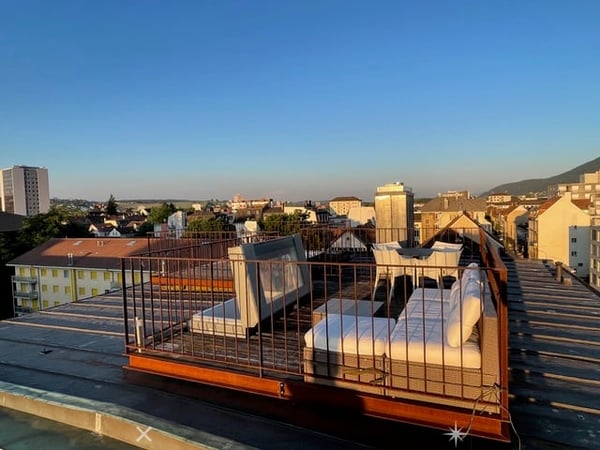 Mehrfamilienhaus mit 6 Wohnungen und exklusiven Dachterrassen im Zentrum von Biel zu verkaufen 1