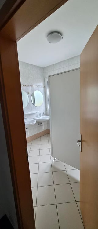 Bureaux spacieux à louer à Bevaix – 5,5 pièces, disponibles immédiatement 8