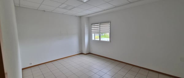 Bureaux spacieux à louer à Bevaix – 5,5 pièces, disponibles immédiatement 4