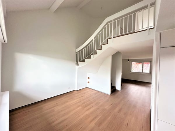 Grosse moderne 3.5 Zimmer Duplex-Wohnung mit Cheminée und Bergsicht - Wohnen über zwei Etagen 12