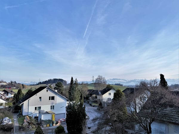 Grosse moderne 3.5 Zimmer Duplex-Wohnung mit Cheminée und Bergsicht - Wohnen über zwei Etagen 19