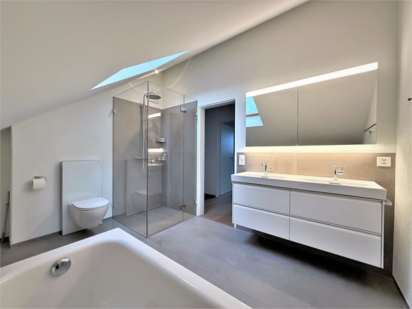 Grosse moderne 3.5 Zimmer Duplex-Wohnung mit Cheminée und Bergsicht - Wohnen über zwei Etagen 5