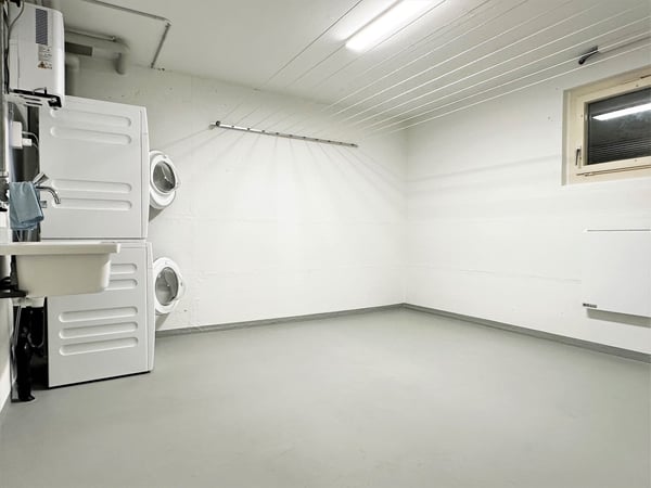 Grosse moderne 3.5 Zimmer Duplex-Wohnung mit Cheminée und Bergsicht - Wohnen über zwei Etagen 17