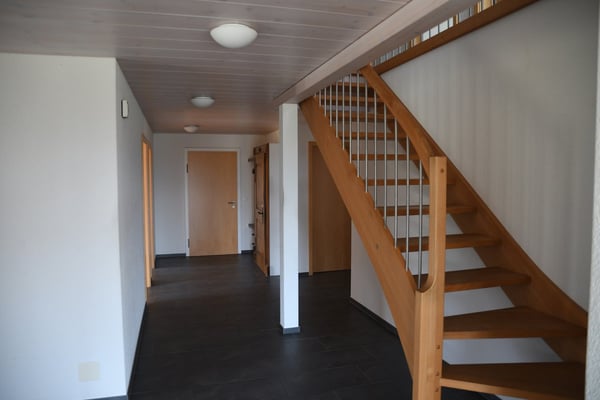 Grosszügige 6.5-Zimmer-Maisonette-Wohnung mit Bergblick in Rothenburg 7