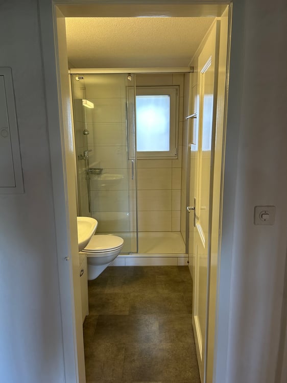 Charmante 4.5-Zimmer-Maisonette-Wohnung in historischem, ehemaligen Restaurant zum Jäger  – Ulmiz 29