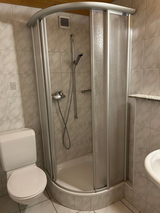 Charmante 4.5-Zimmer-Maisonette-Wohnung in historischem, ehemaligen Restaurant zum Jäger  – Ulmiz 14