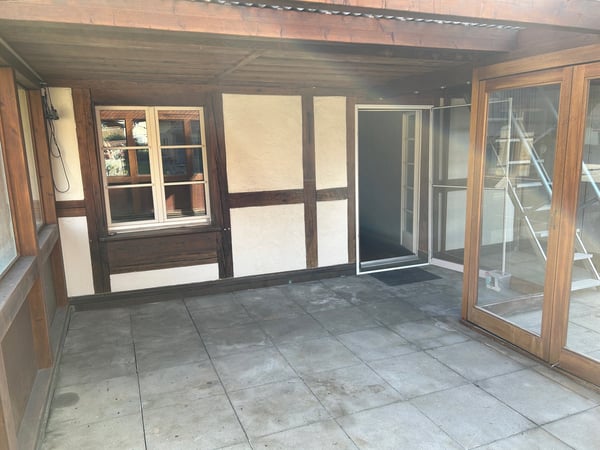 Charmante 4.5-Zimmer-Maisonette-Wohnung in historischem, ehemaligen Restaurant zum Jäger  – Ulmiz 22
