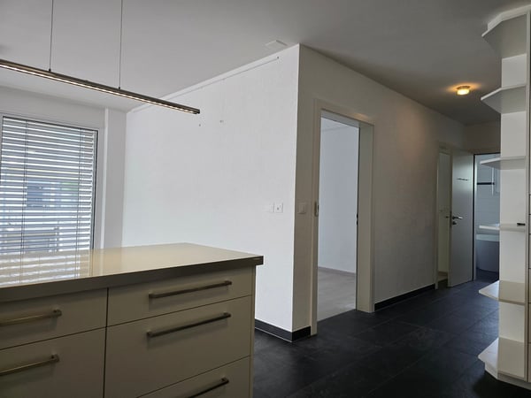 4.5p moderne à Sion avec vue sur les montagnes libre de suite 9