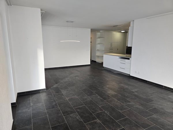 4.5p moderne à Sion avec vue sur les montagnes libre de suite 25