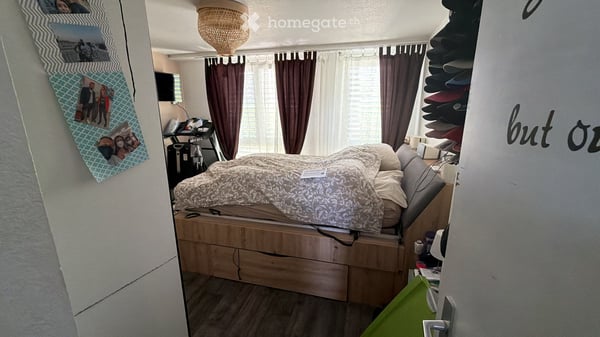 Appartement avec terrasse et vue à Colombier 11