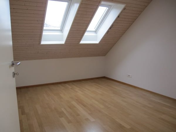 5.5-Zimmer-Doppeleinfamilienhaus in Herrliberg an sonniger und ruhiger Lage 17